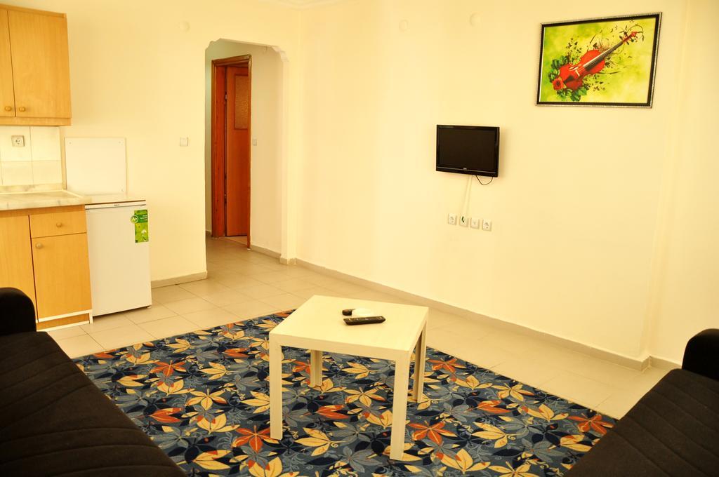 Hotel La Mosae Αλάνια Δωμάτιο φωτογραφία