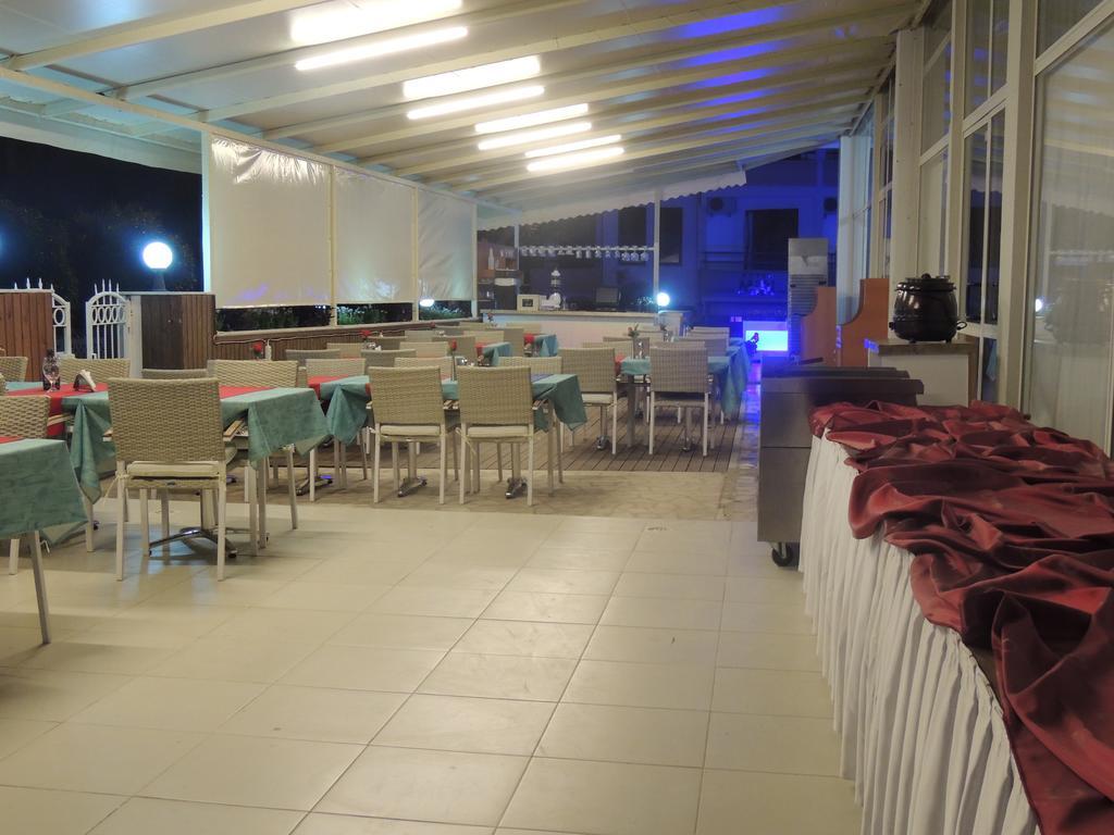 Hotel La Mosae Αλάνια Δωμάτιο φωτογραφία